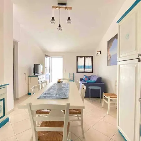 Zefiro Casa דירה אורוסיי