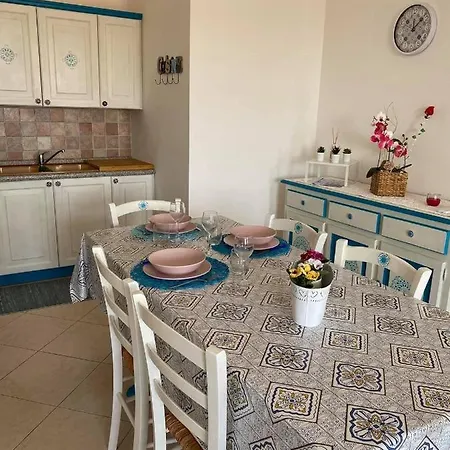 דירה Zefiro Casa אורוסיי