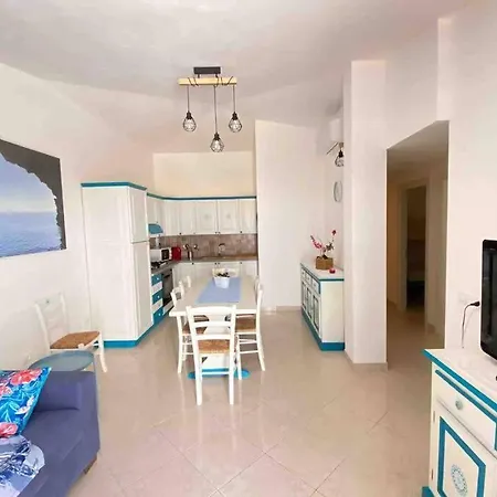 Apartment Zefiro Casa Vacanza *