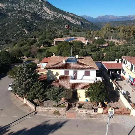 Zefiro Casa Vacanza * Orosei