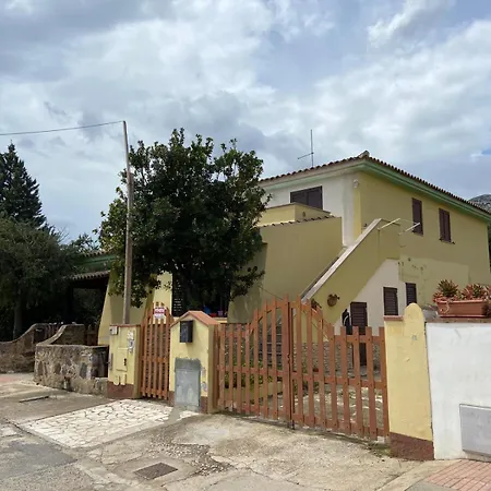 Zefiro Casa Apartment Orosei